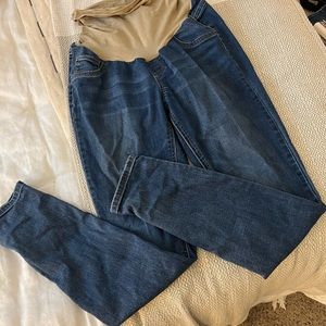 Jessica Simpson maternity jeans